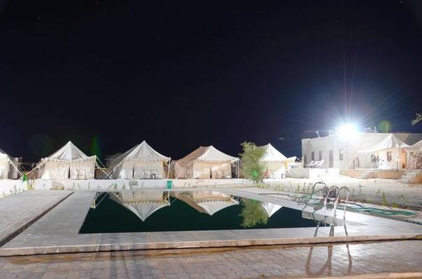 Royal Camps